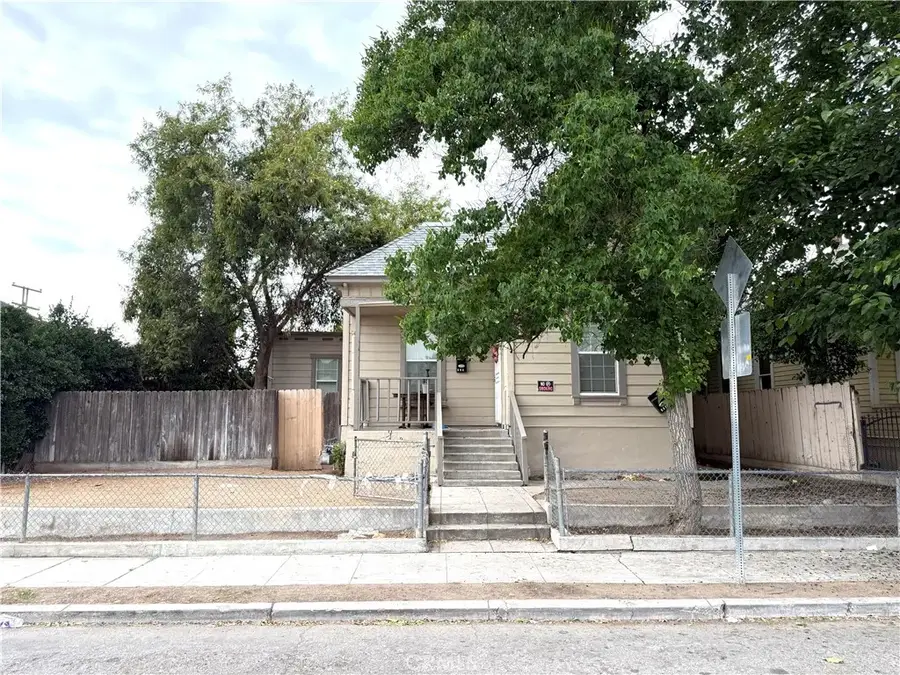129 N Park, Fresno, CA 93701 - #2