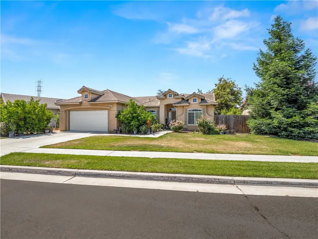 6249 W Dovewood, Fresno, CA 93723 - #1
