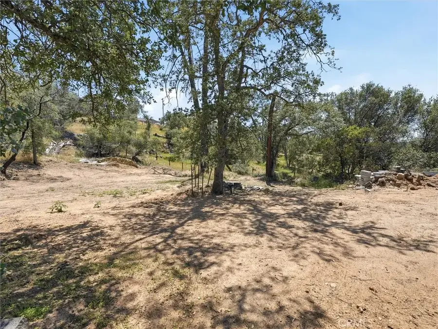 37494 Eagle, Raymond, CA 93653 - #3