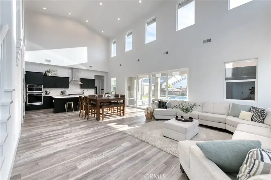 1736 N Renn, Clovis, CA 93619 - #2