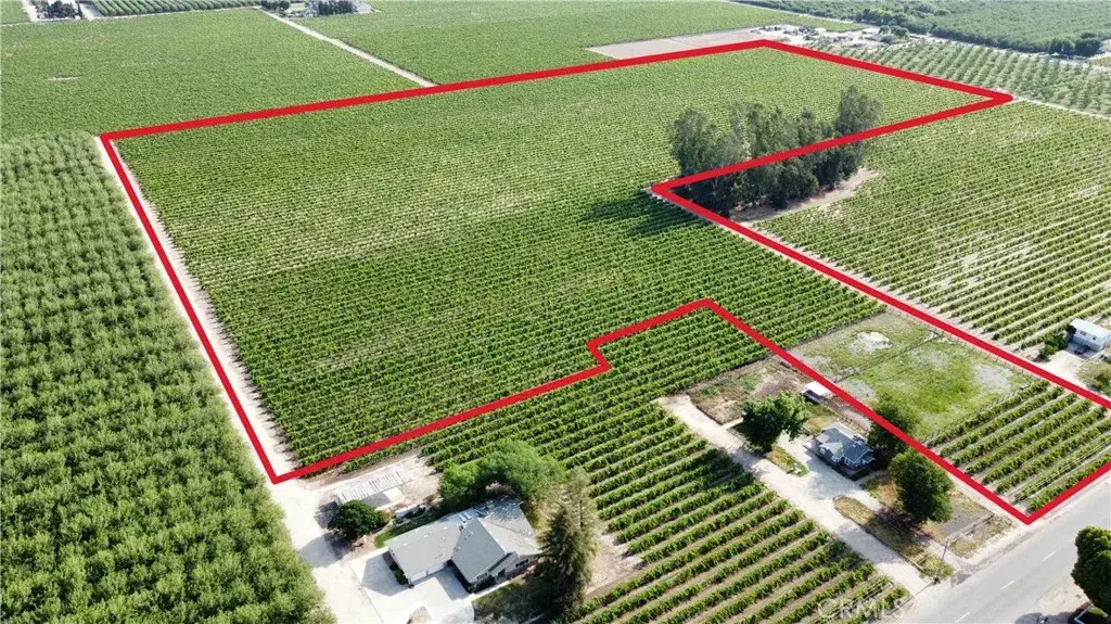 1 W Belmont Ave, Kerman, CA 93630 - #1