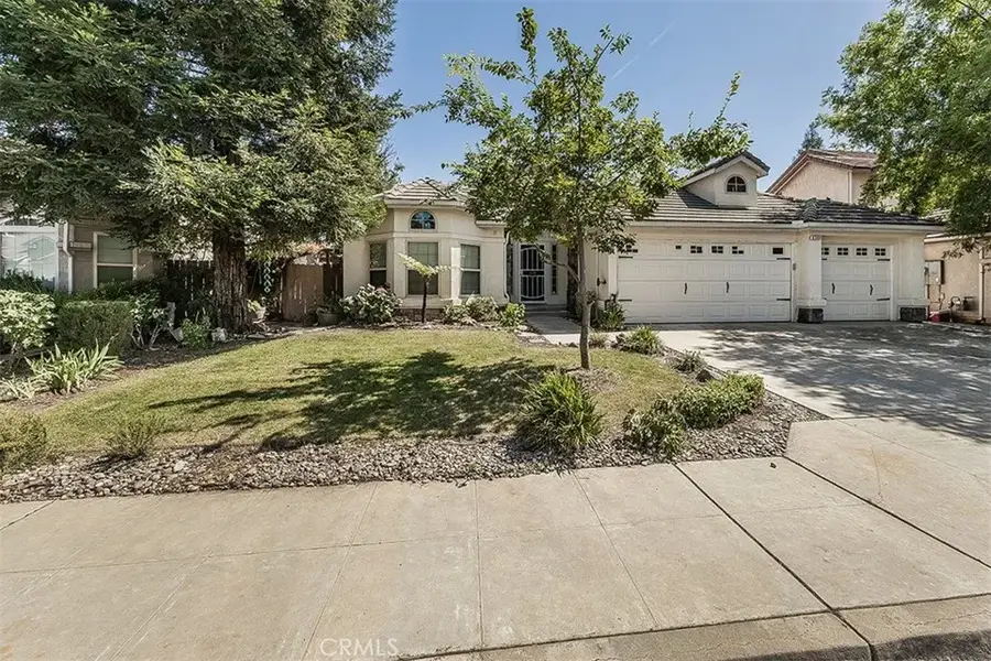 6589 E Michigan, Fresno, CA 93727 - #2