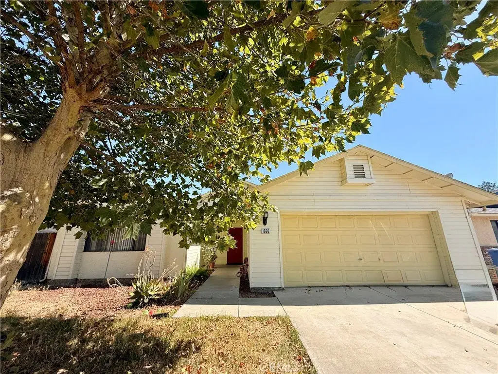 1666 Saltbrush, Coalinga, CA 93210 - #1
