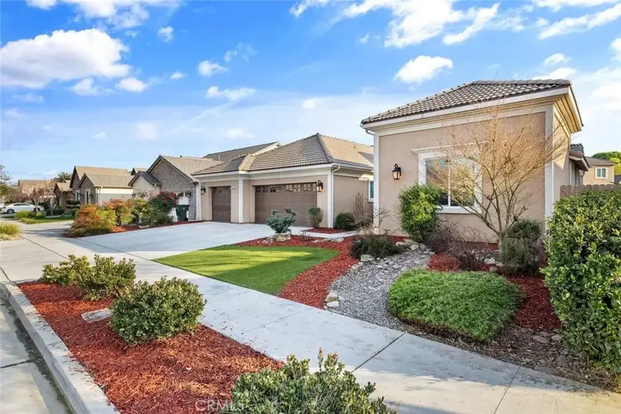 6545 W Wren, Visalia, CA 93291 - #2