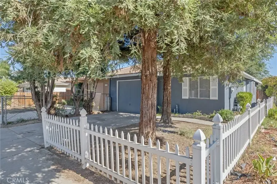 5451 W Santa Ana Avenue, Fresno, CA 93722 - #2