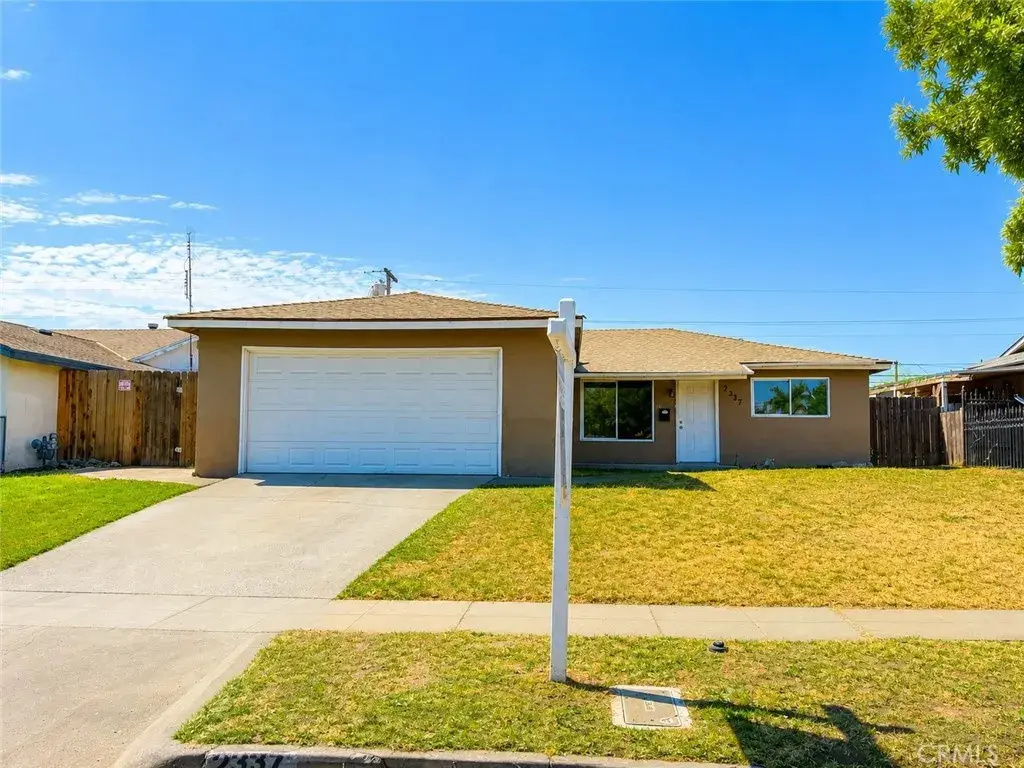 2337 W Shields, Fresno, CA 93705 - #1