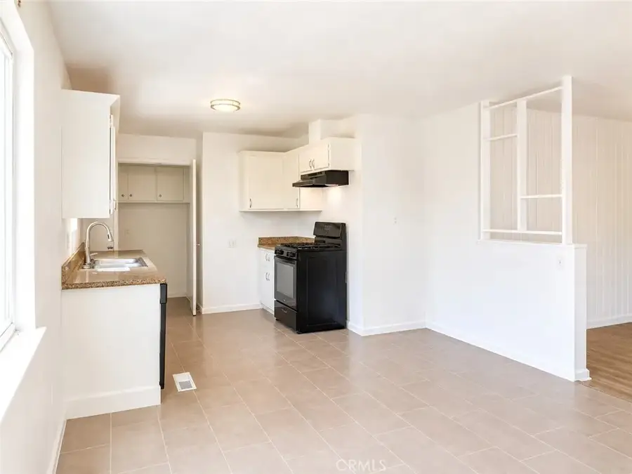 2337 W Shields, Fresno, CA 93705 - #3