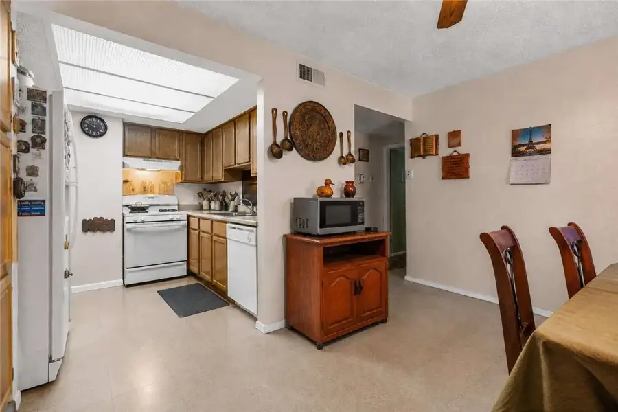 8847 Willis Avenue #16, Panorama City, CA 91402 - #2