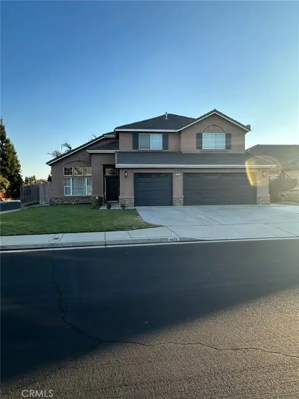 1856 Decatur, Clovis, CA 93611