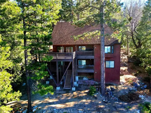 7501 Yosemite Park Way, Yosemite, CA 95389