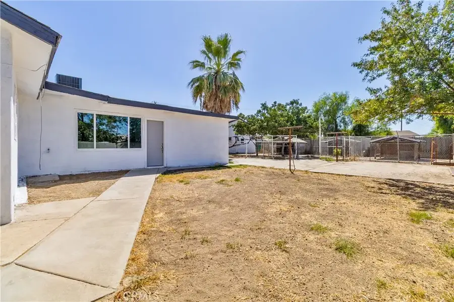 815 E 5th, Hanford, CA 93230 - #2
