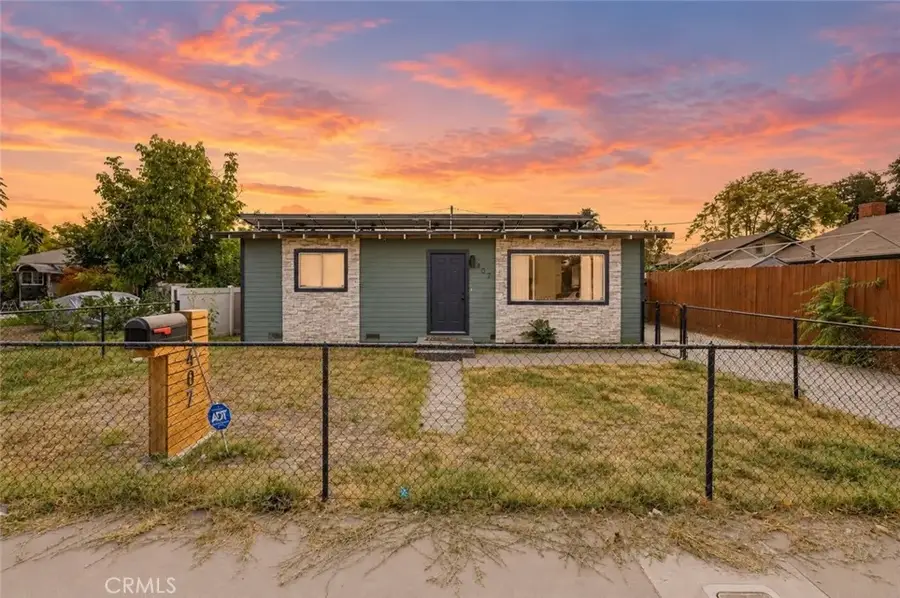 407 NE 2nd Avenue, Visalia, CA 93291 - #2