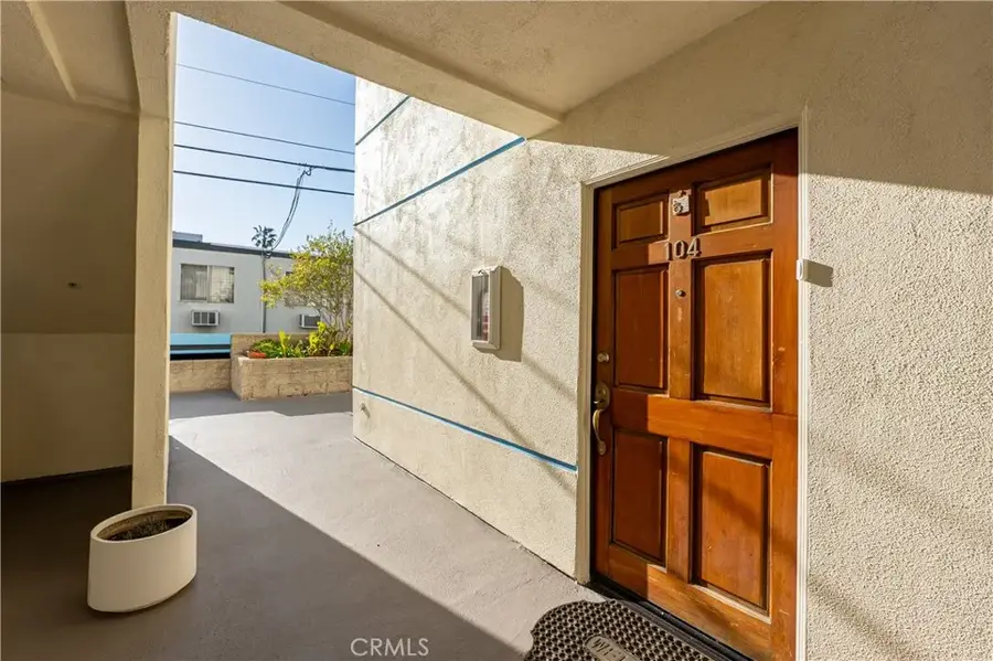 345 N Kenwood Street #104, Glendale, CA 91206 - Image #2
