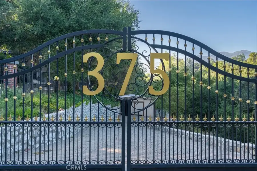 375 Berkshire Avenue, La Canada Flintridge, CA 91011 - Image #2