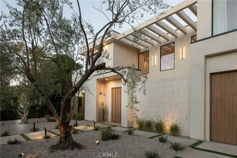 4824 Calhoun, Sherman Oaks, CA 91423 - Image #2