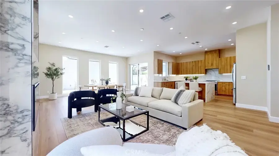 421 N Catalina Street, Burbank, CA 91505 - Image #3