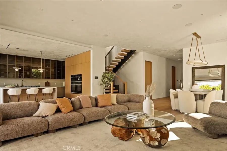 13157 Otsego, Sherman Oaks, CA 91423 - Image #3