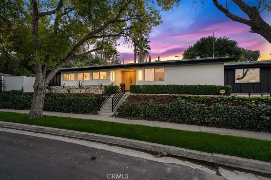 20632 Tiara Street, Woodland Hills, CA 91367 - Image #2