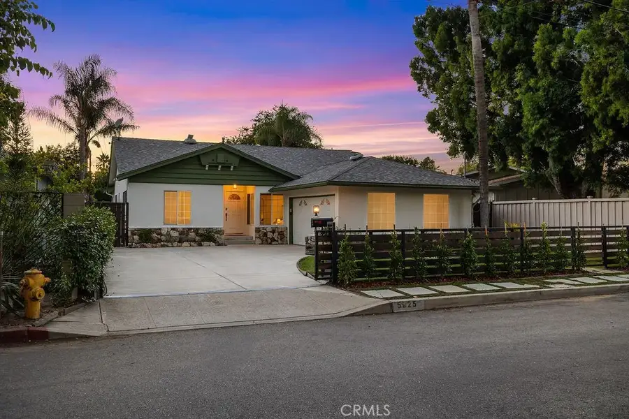 5725 Rhodes Avenue, Valley Village, CA 91607 - Image #2