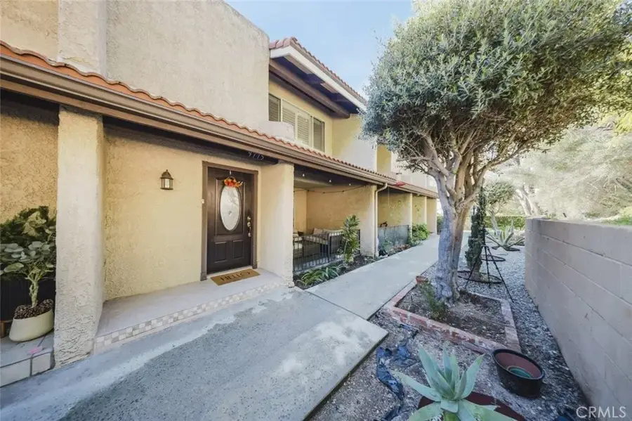 9775 Via Roma, Burbank, CA 91504 - Image #3