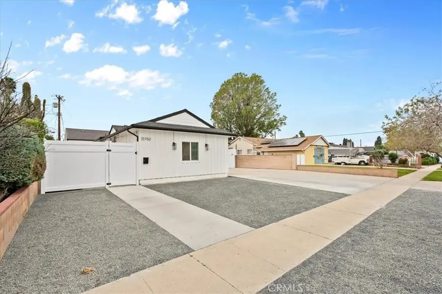 15952 Simonds, Granada Hills, CA 91344 - Image #3