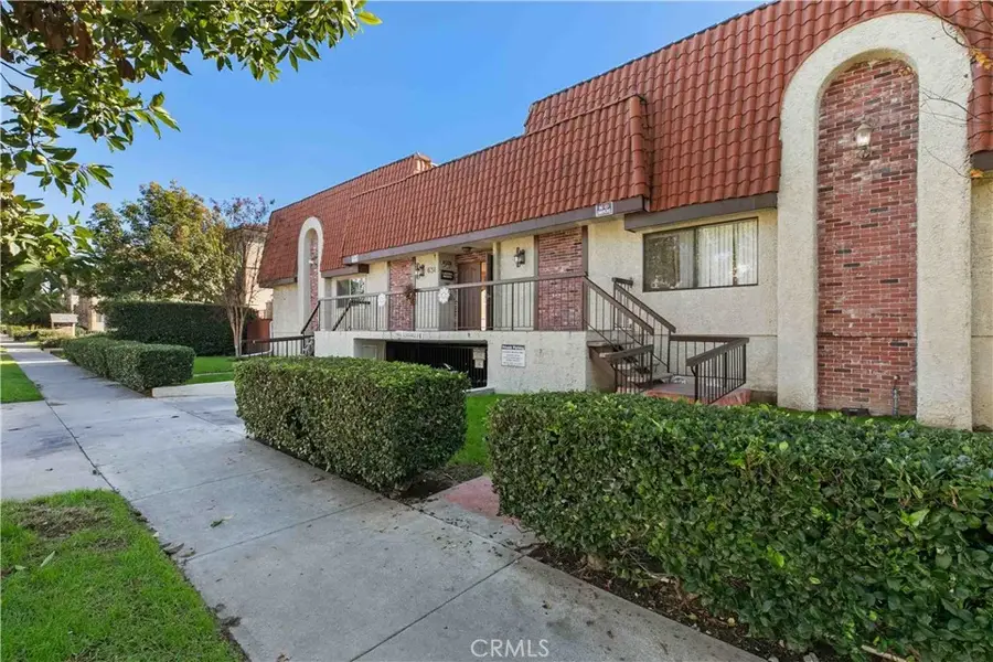 630 E Garfield Avenue #6, Glendale, CA 91205 - Image #3