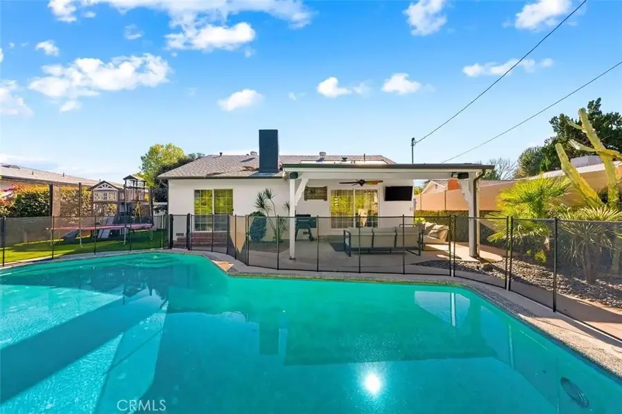 13505 Delano Street, Valley Glen, CA 91401 - Image #2