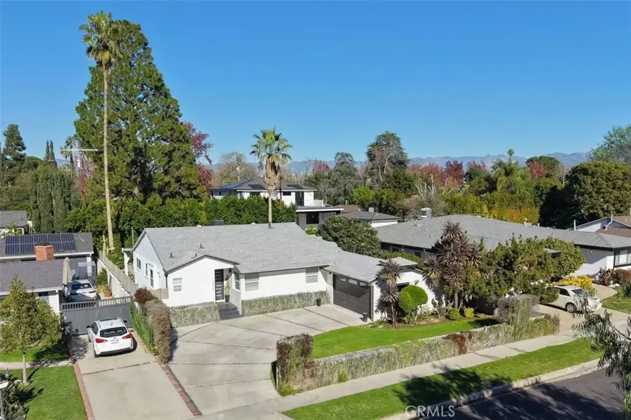 13505 Delano Street, Valley Glen, CA 91401 - Image #3