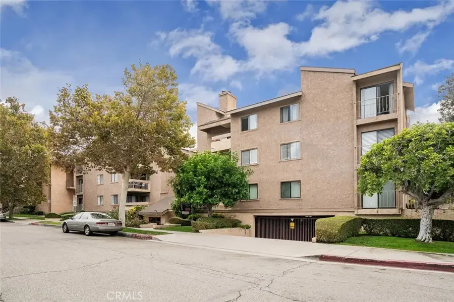 250 W Fairview Avenue #301, Glendale, CA 91202 - Image #2