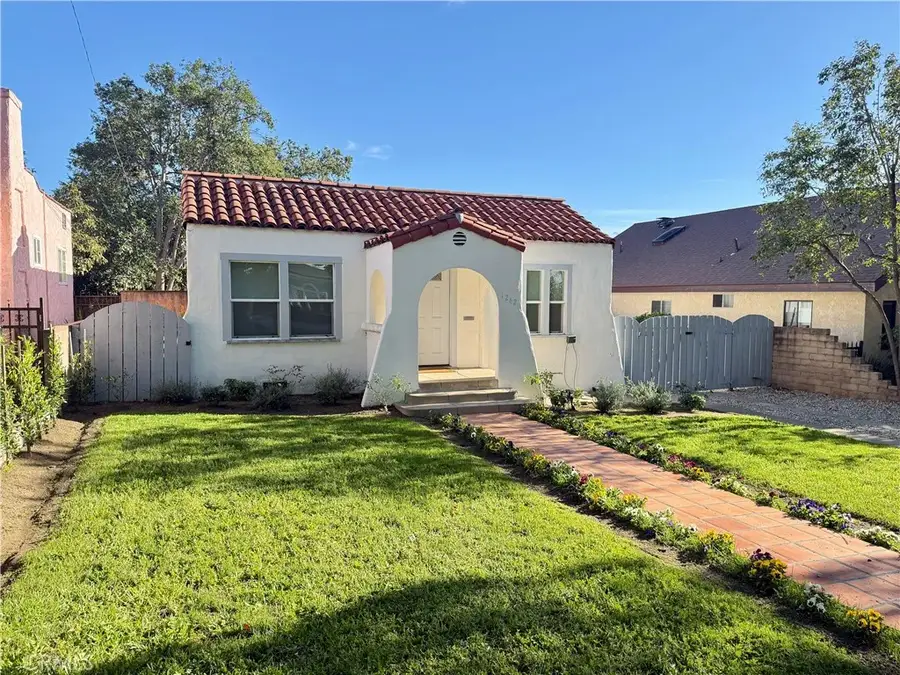 1262 Allen, Glendale, CA 91201 - Image #2