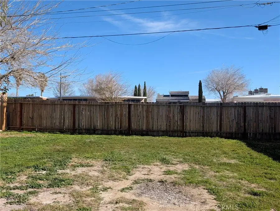 15820 N Street, Mojave, CA 93501 - #3