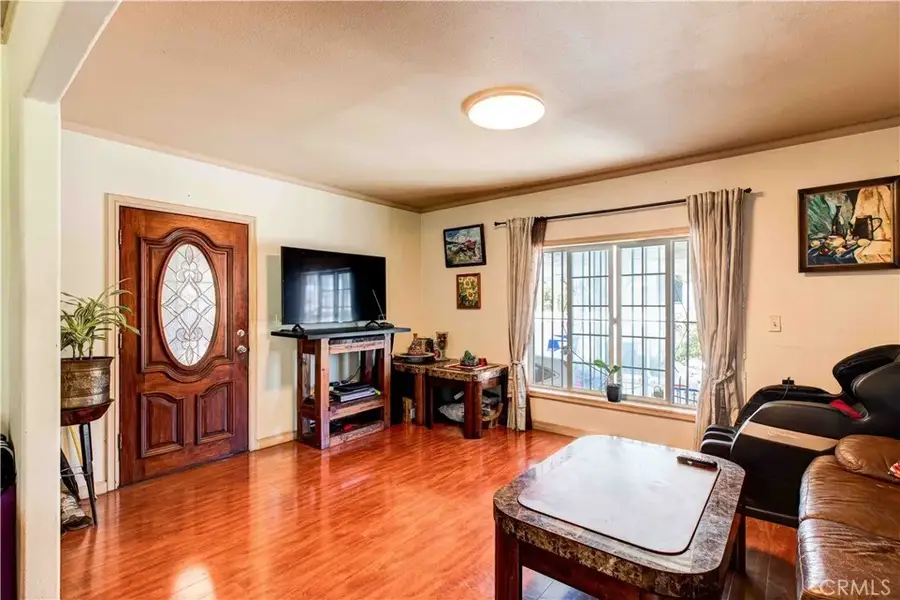 201 S Benton, Los Angeles, CA 90057 - Image #2