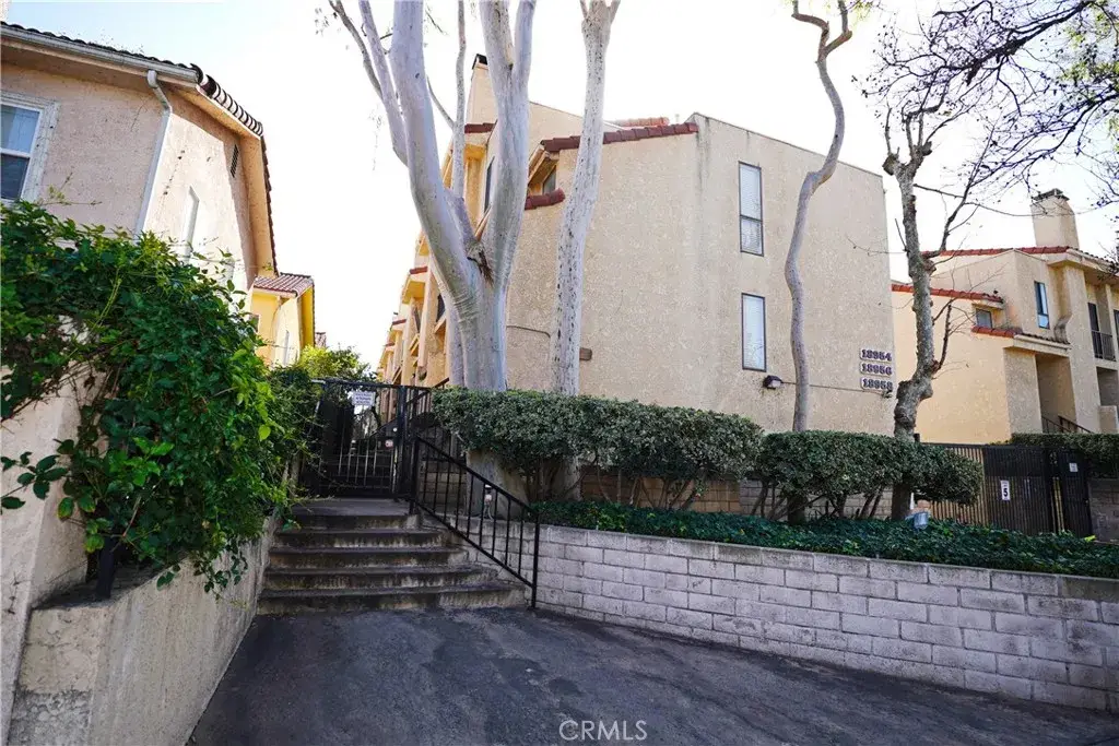 18954 Sherman Way #3, Reseda, CA 91335 - Image #1