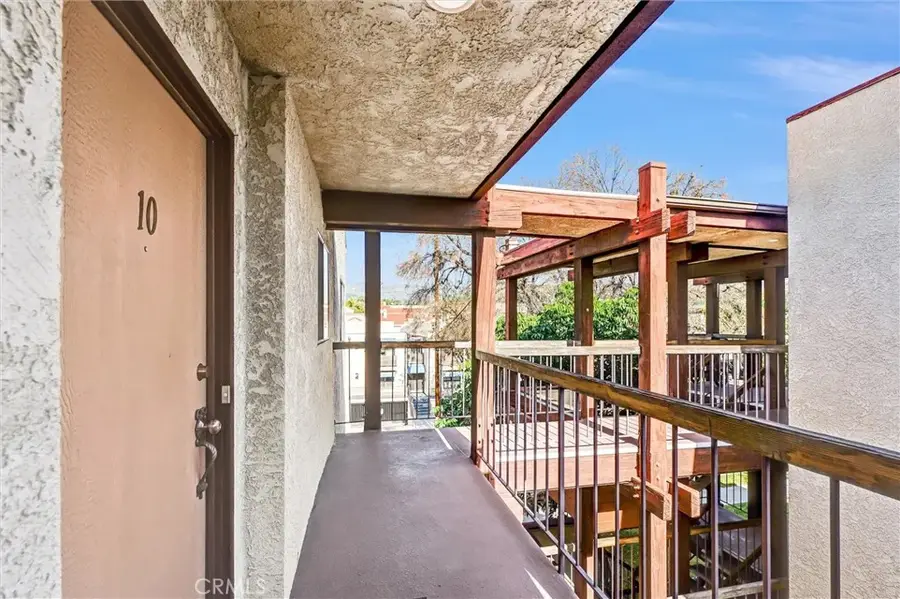 1304 Stanley #10, Glendale, CA 91206 - Image #3