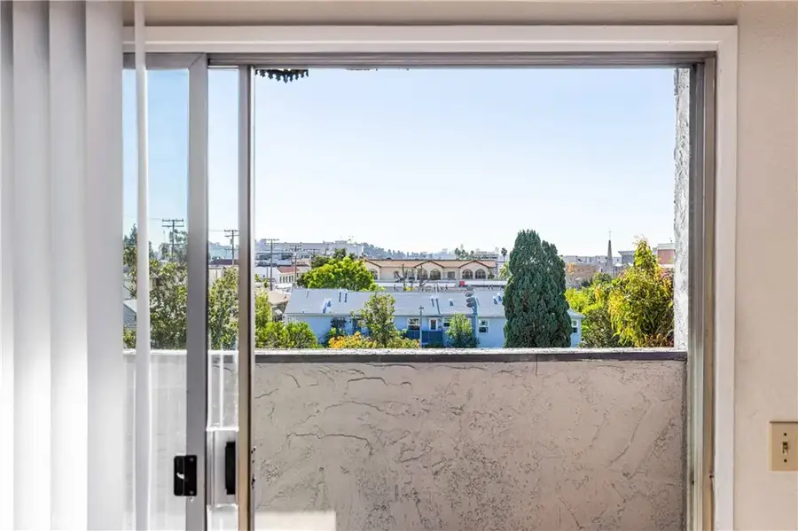 310 N Jackson #326, Glendale, CA 91206 - Image #3