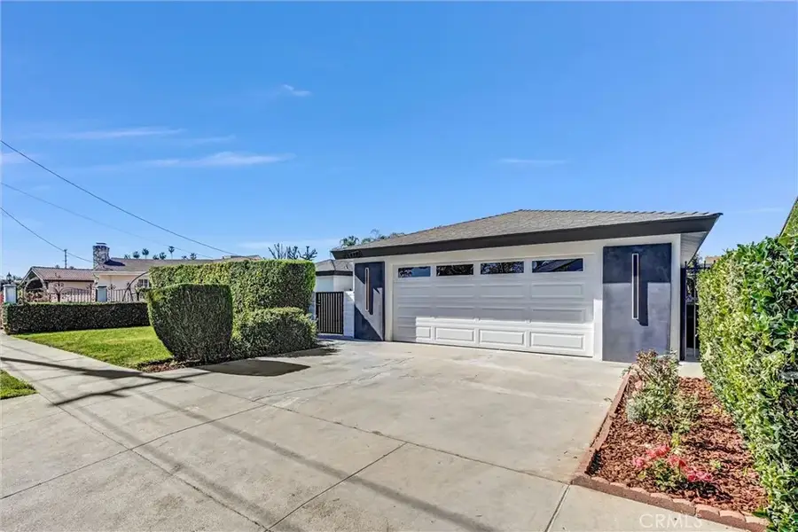 6847 Katherine, Van Nuys, CA 91405 - Image #2