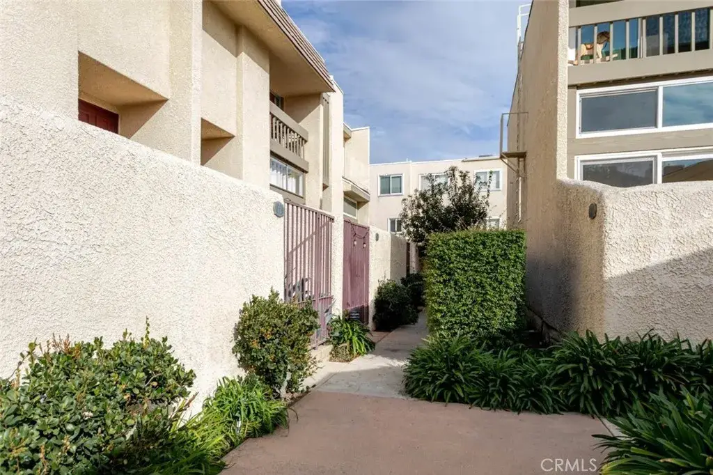 9950 Topanga Canyon, Chatsworth, CA 91311 - #1