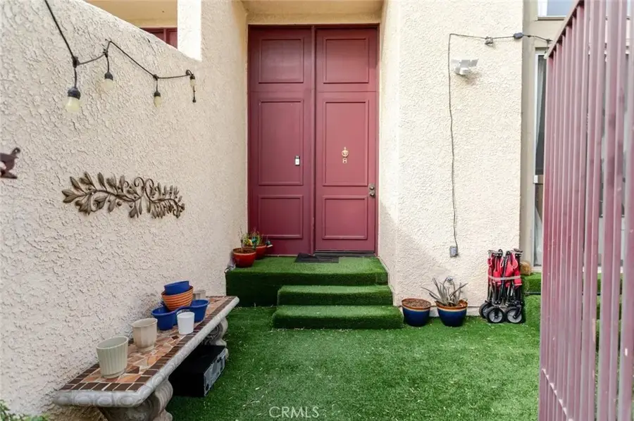 9950 Topanga Canyon, Chatsworth, CA 91311 - #3