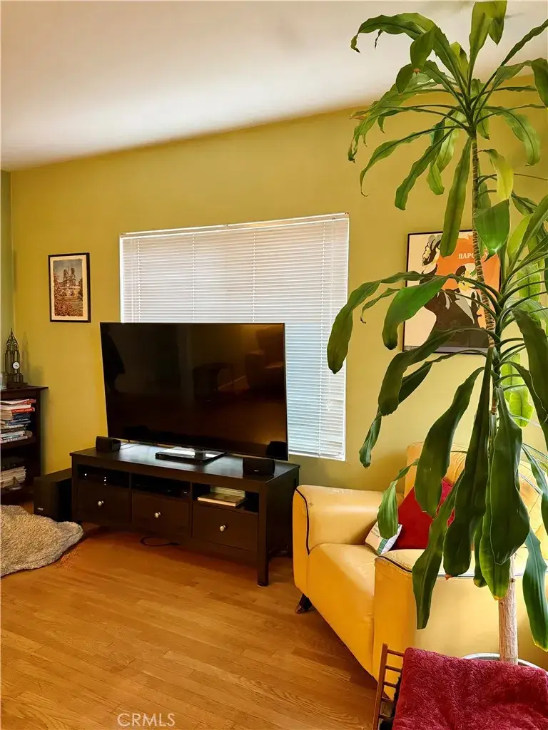 1607 Glenwood, Glendale, CA 91201 - #3