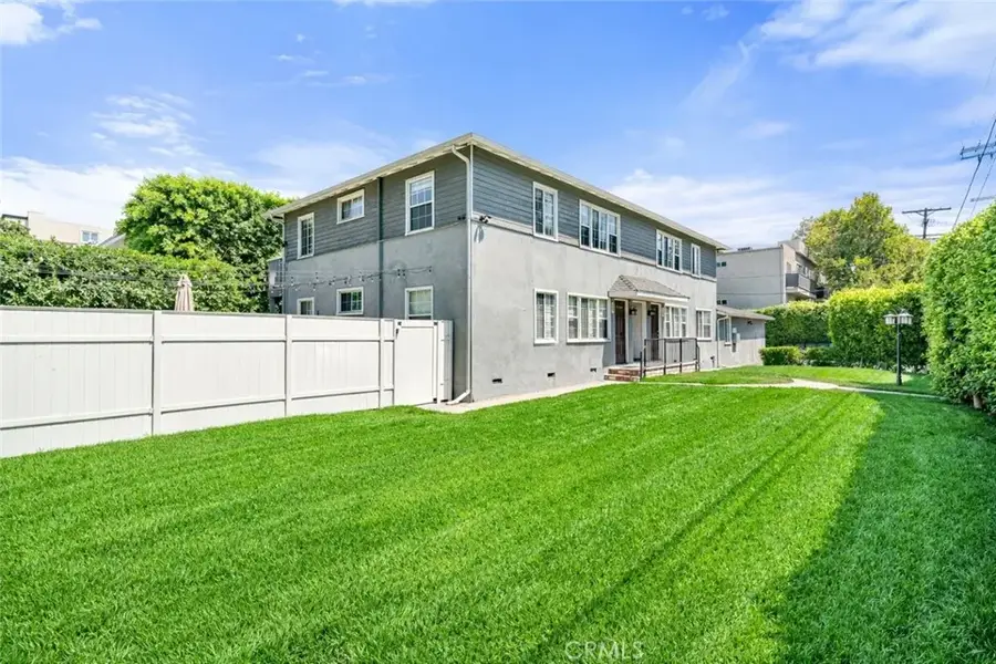 13573 Moorpark Street, Sherman Oaks, CA 91423 - #2