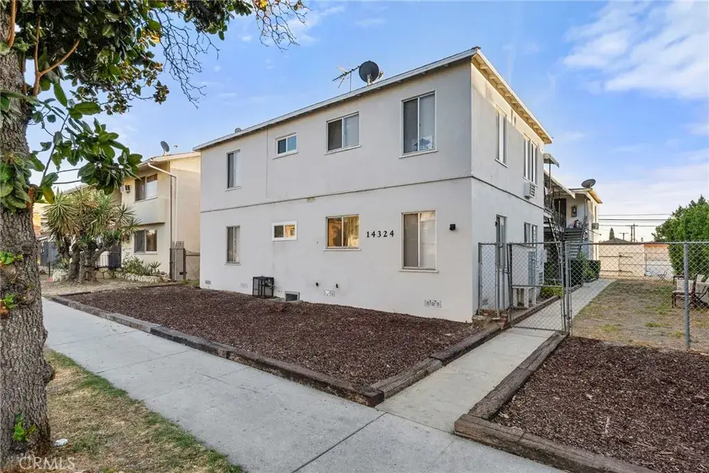 14324 Roscoe, Panorama City, CA 91402 - #1