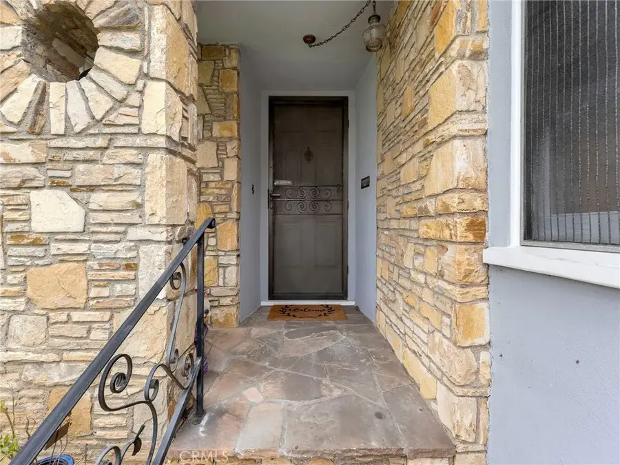 1152 N Cedar, Glendale, CA 91207 - #2