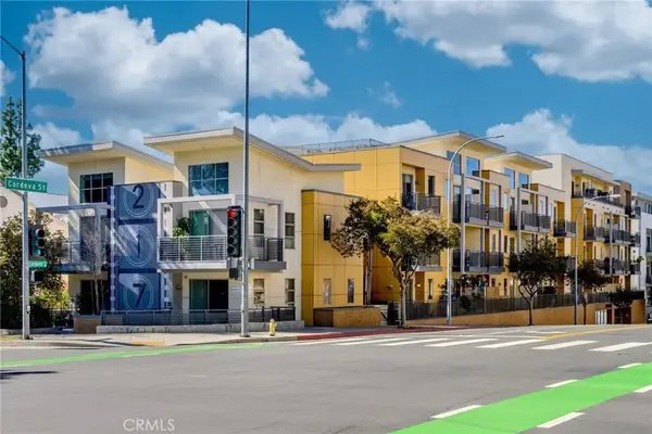 217 S Marengo #304, Pasadena, CA 91101