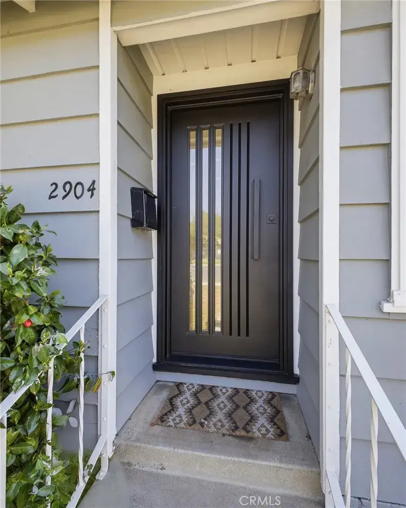 2904 W Chandler, Burbank, CA 91505 - #3