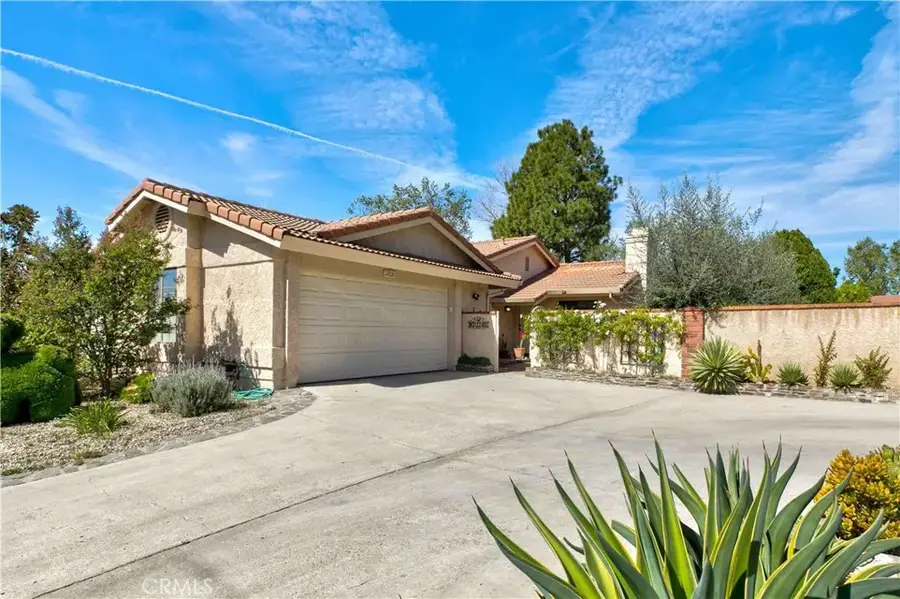 26013 Palomita Drive, Valencia, CA 91355 - #2