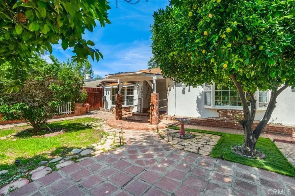 22111 Covello, Canoga Park, CA 91303 - #1