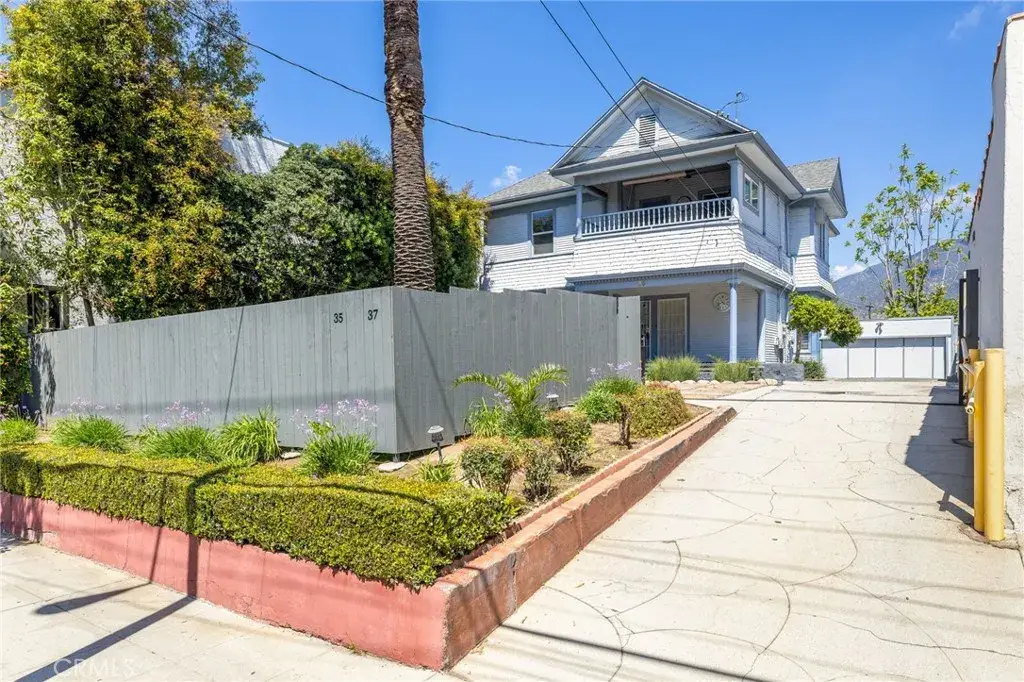 35 E Montana, Pasadena, CA 91103 - #1