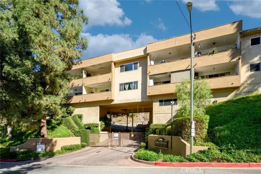 1935 Alpha #214, Glendale, CA 91208 - #2