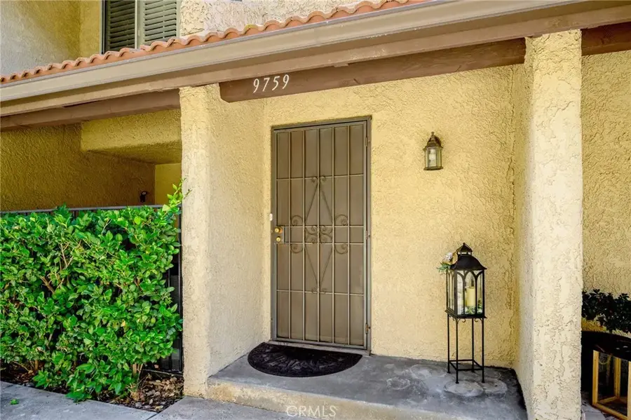 9759 Via Roma, Burbank, CA 91504 - #2