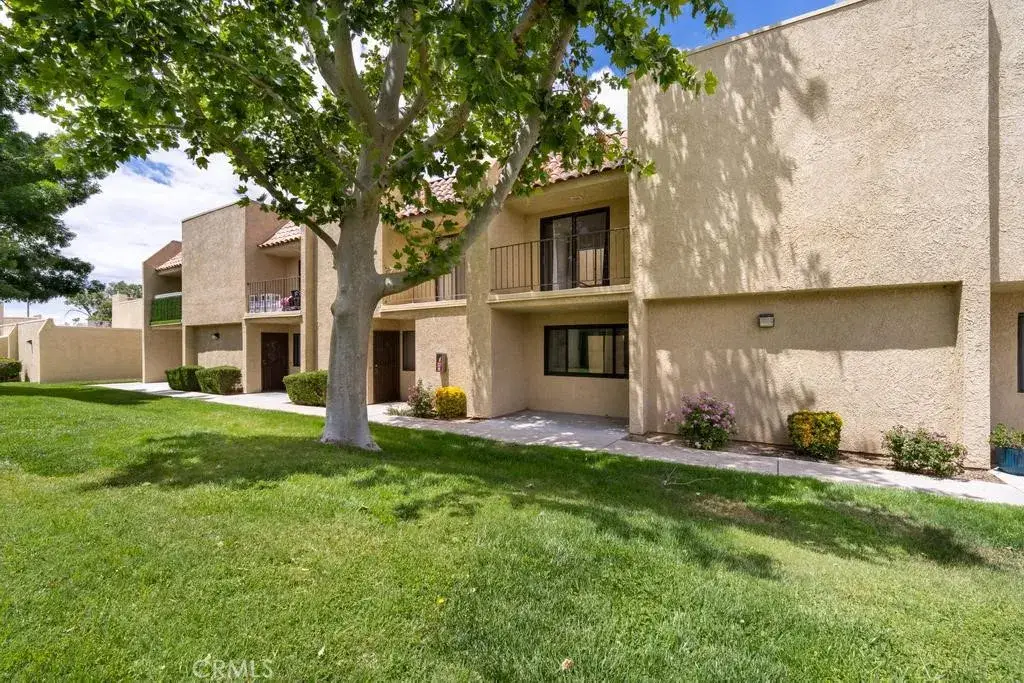 44200 Kingtree #16, Lancaster, CA 93534 - #1